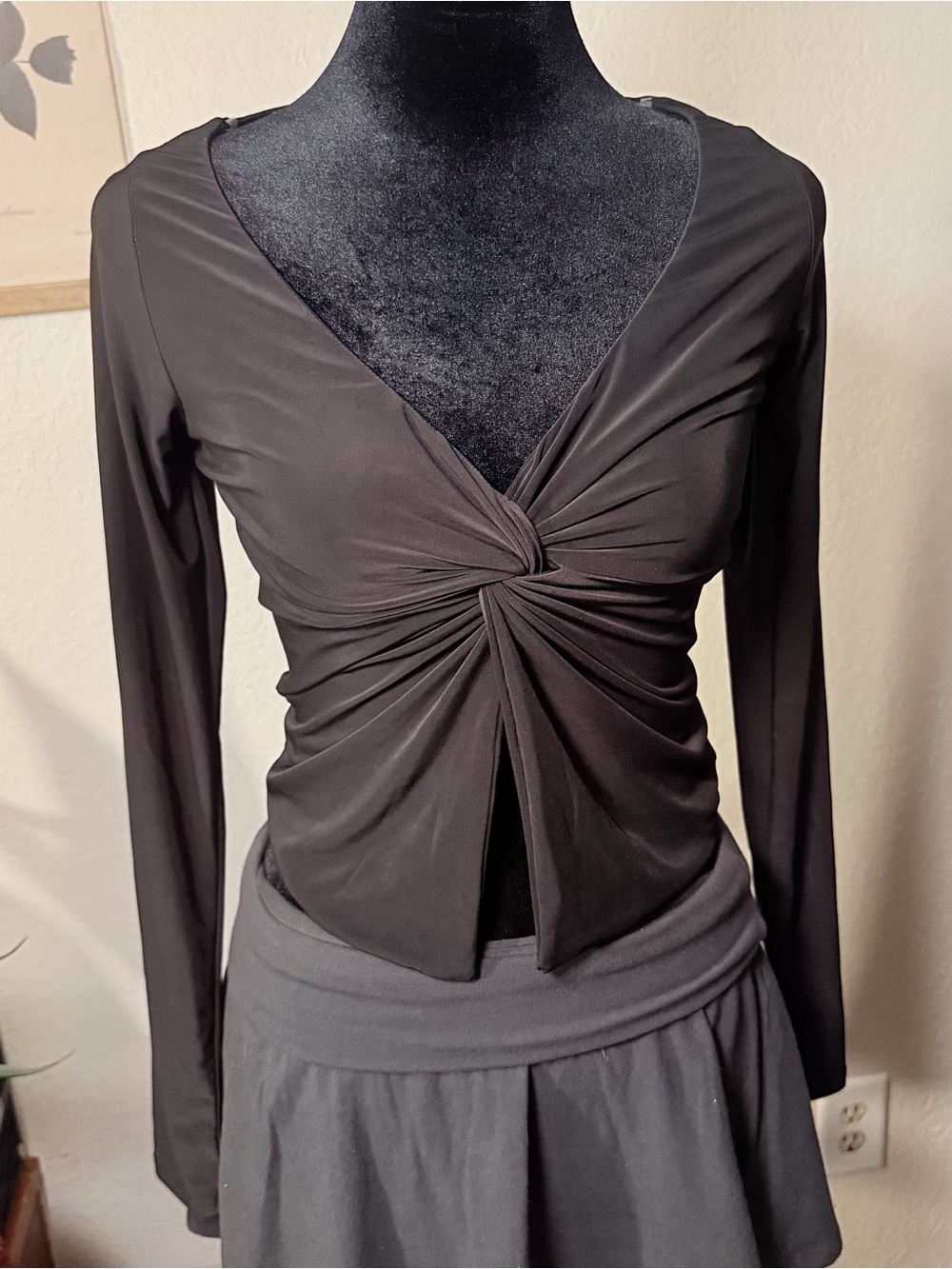 New Windsor Black Twist-Front Long Sleeve Top